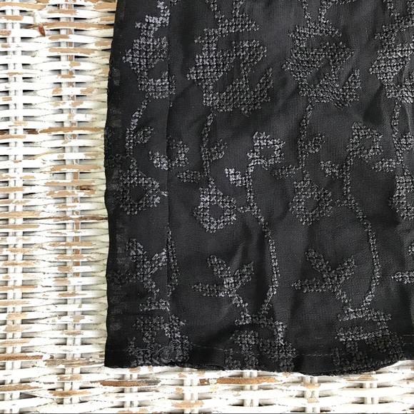 NWOT {Lucky Brand} Off-Shoulder Flowy Black Top • Size M - Picture 6 of 7